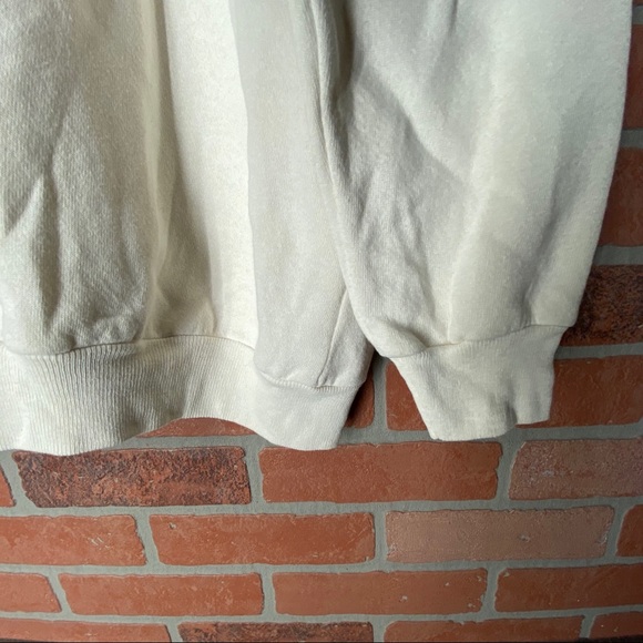 FALL CREWNECK with and owl on it - Picture 4 of 6